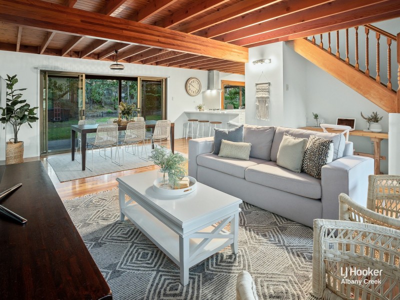 17 Eden Drive, Eatons Hill QLD 4037