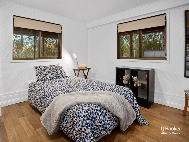 17 Eden Drive, Eatons Hill QLD 4037