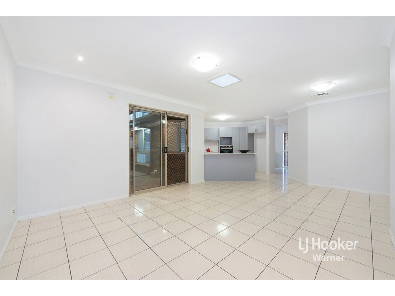 11 Kurrajong Drive, Warner QLD 4500