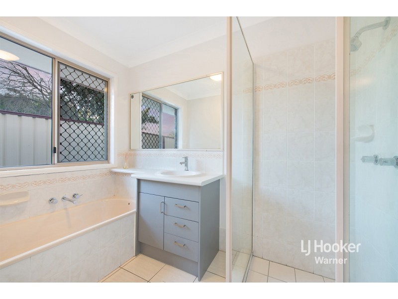 11 Kurrajong Drive, Warner QLD 4500