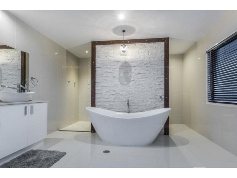 118 Kurrajong Drive, Warner QLD 4500