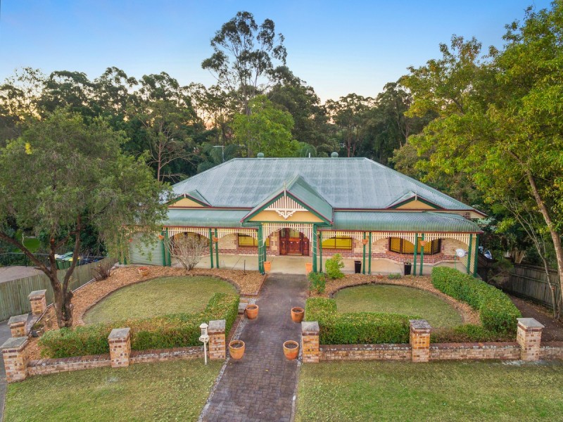 31 Listonia Drive, Albany Creek QLD 4035