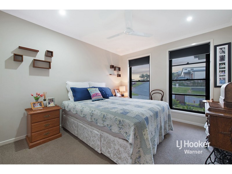 48 Moor Circuit, Warner QLD 4500