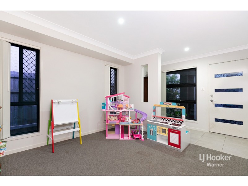 13 Centenary Court, Warner QLD 4500