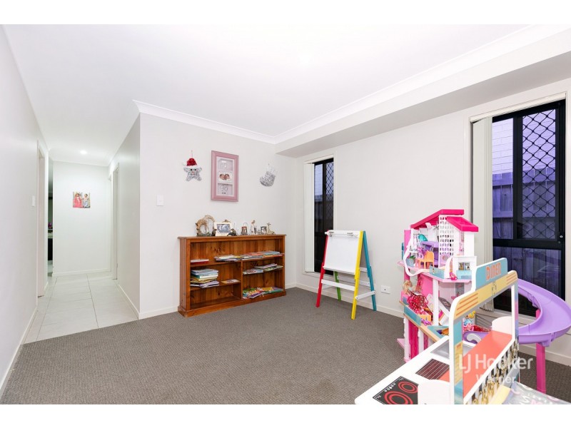 13 Centenary Court, Warner QLD 4500