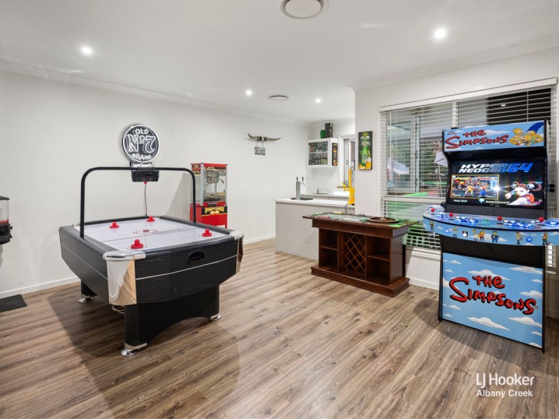 28 Dana Street, Cashmere QLD 4500