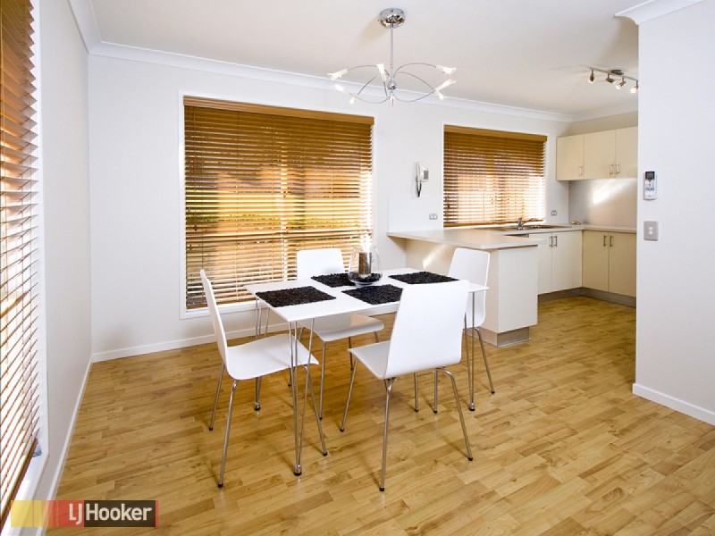 6 Ophelia Crescent, Eatons Hill QLD 4037