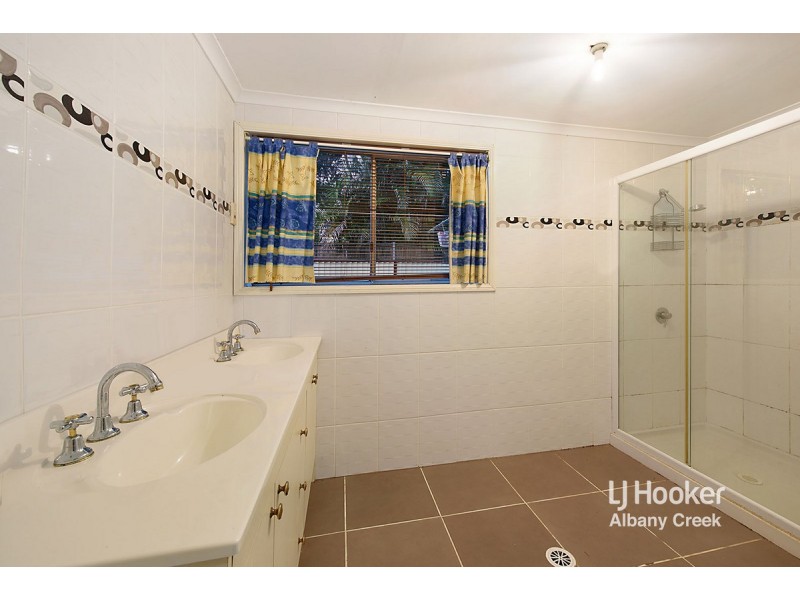 15 Sussex Drive, Albany Creek QLD 4035