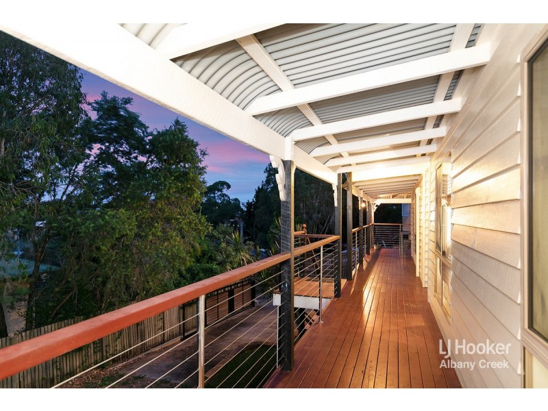 11 Sunblest Court, Eatons Hill QLD 4037