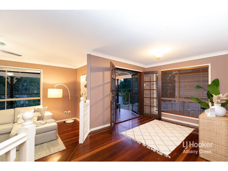 11 Sunblest Court, Eatons Hill QLD 4037