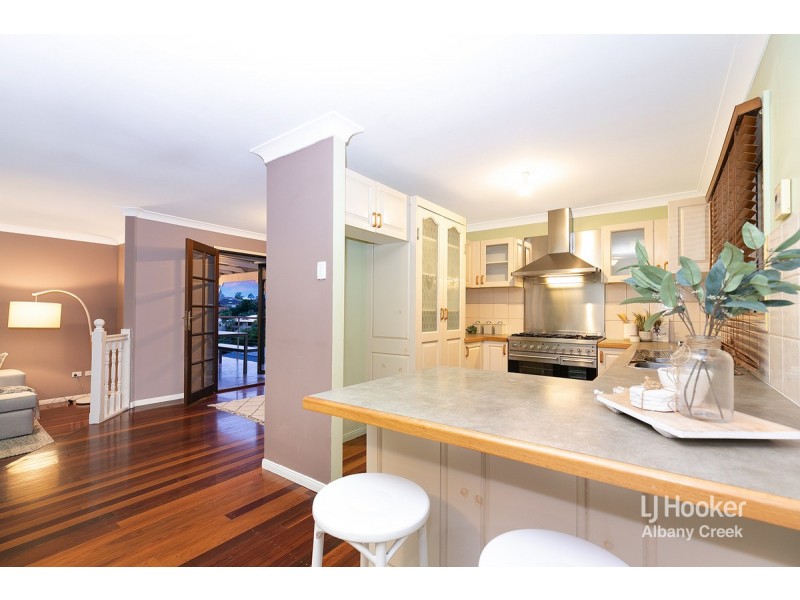 11 Sunblest Court, Eatons Hill QLD 4037