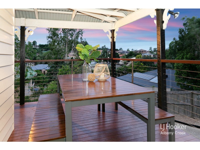 11 Sunblest Court, Eatons Hill QLD 4037