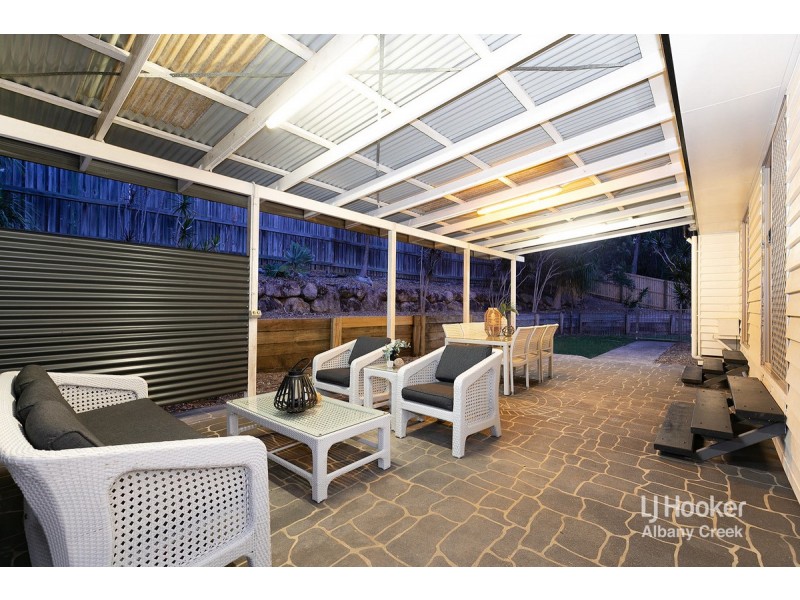 11 Sunblest Court, Eatons Hill QLD 4037