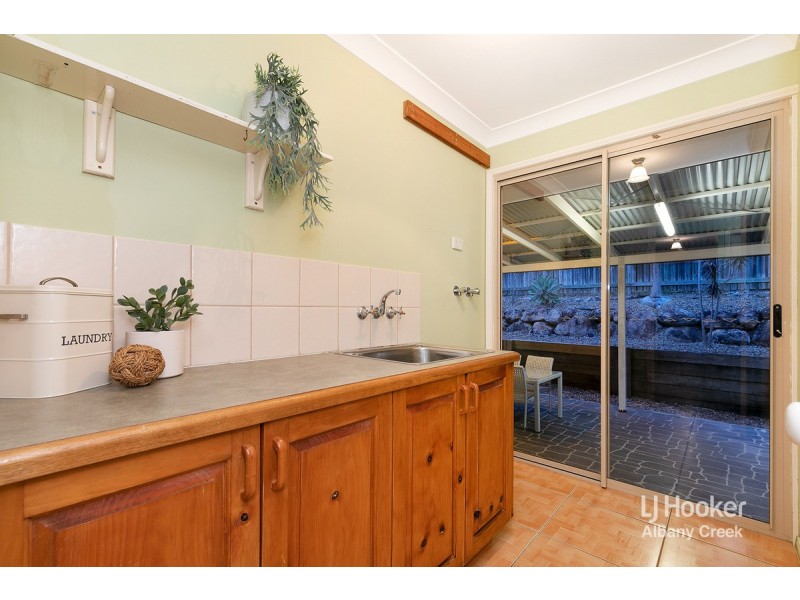 11 Sunblest Court, Eatons Hill QLD 4037