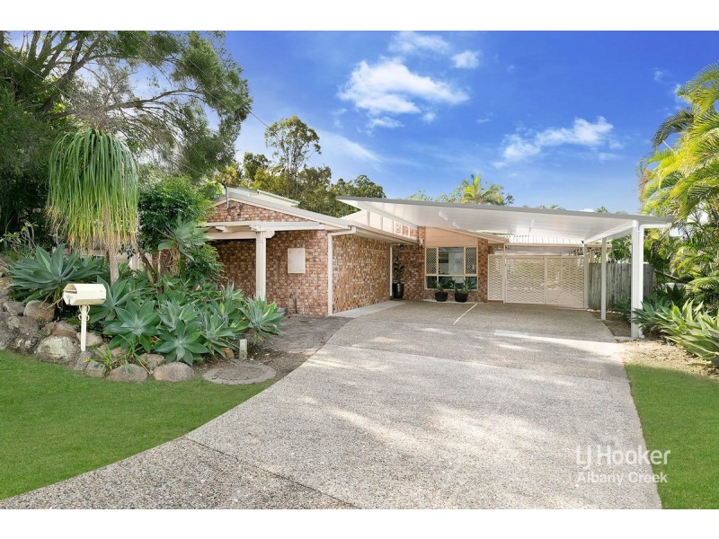 4 Cooloola Court, Everton Hills QLD 4053