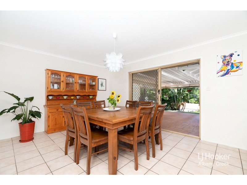 4 Cooloola Court, Everton Hills QLD 4053