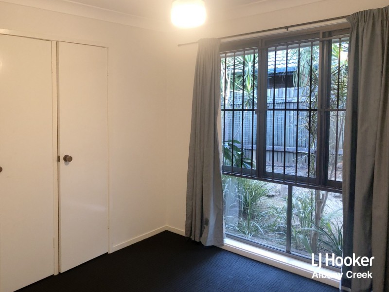 4 Oedipus Court, Eatons Hill QLD 4037