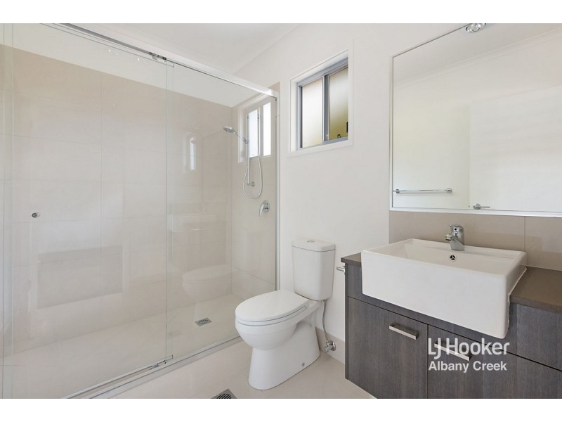 2/70 Wilson Avenue, Albany Creek QLD 4035