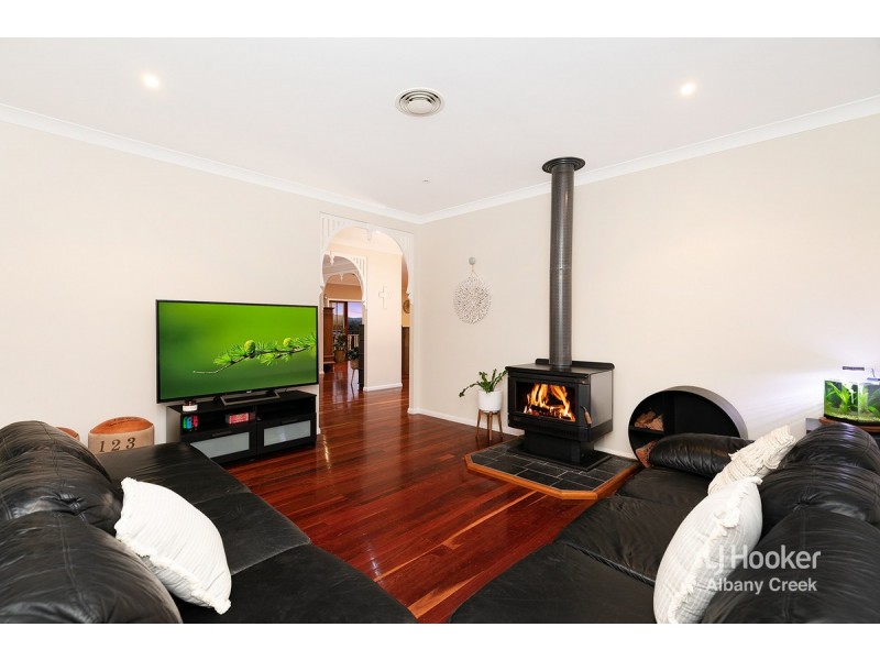 21 Glendore Court, Eatons Hill QLD 4037