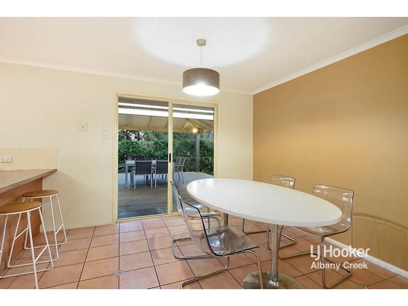 5 Peer Court, Eatons Hill QLD 4037