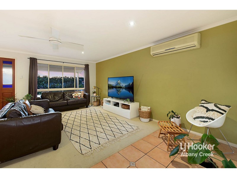 5 Peer Court, Eatons Hill QLD 4037