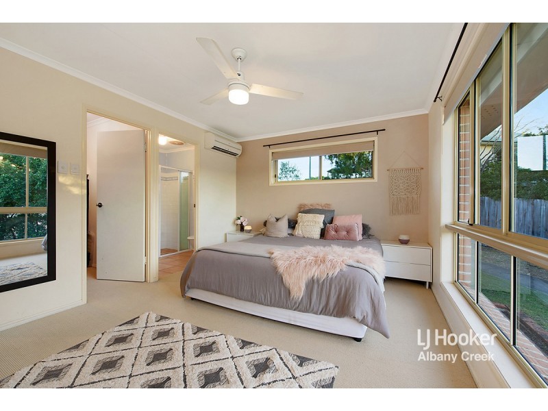 5 Peer Court, Eatons Hill QLD 4037