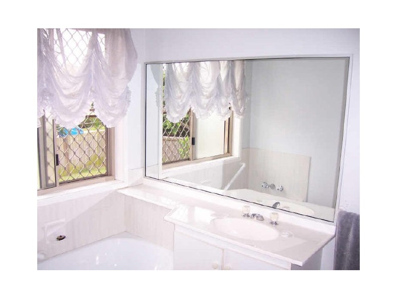 40 Bunya Park Drive, Eatons Hill QLD 4037