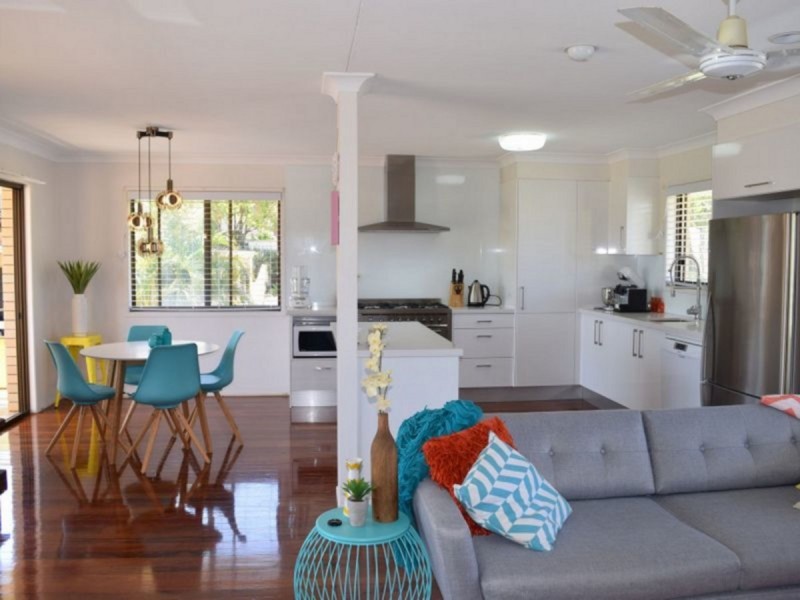 6 Dover Street, Albany Creek QLD 4035