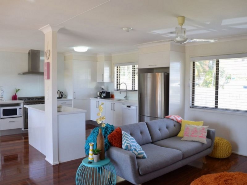 6 Dover Street, Albany Creek QLD 4035