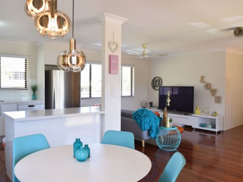 6 Dover Street, Albany Creek QLD 4035