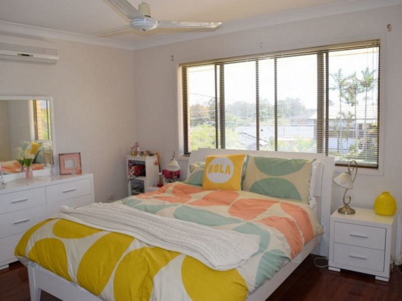 6 Dover Street, Albany Creek QLD 4035