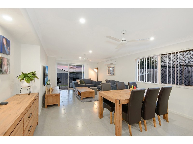 8 Cooloola Circuit, Warner QLD 4500