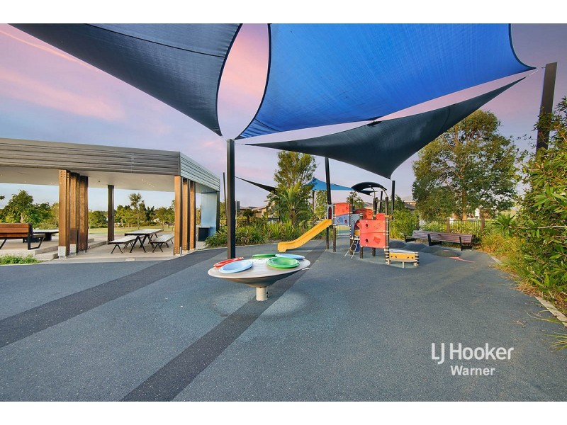 8 Cooloola Circuit, Warner QLD 4500