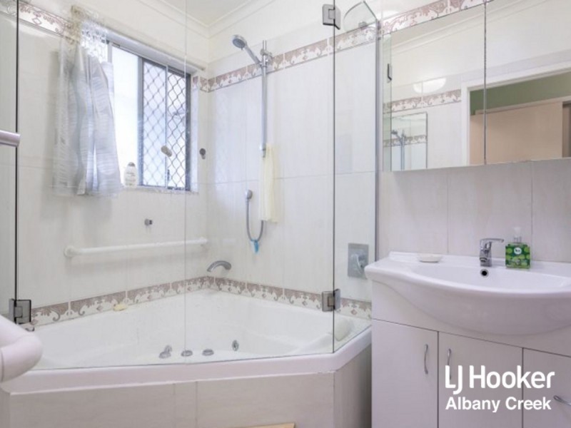 24 Reid Street, Petrie QLD 4502