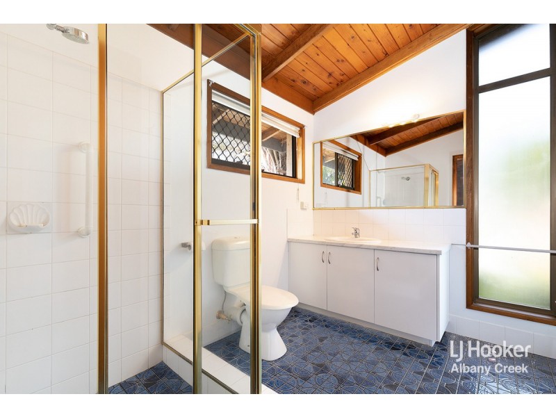 4 Ajax Court, Eatons Hill QLD 4037