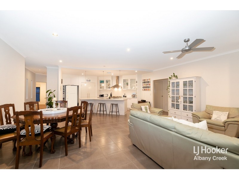 7 Tributary Court, Eatons Hill QLD 4037