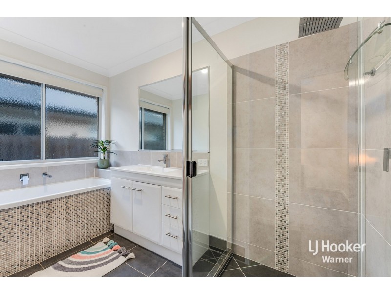 76 Caspian Parade, Warner QLD 4500