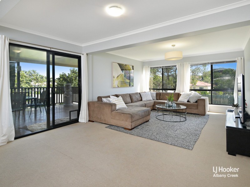 4 Portia Close, Eatons Hill QLD 4037