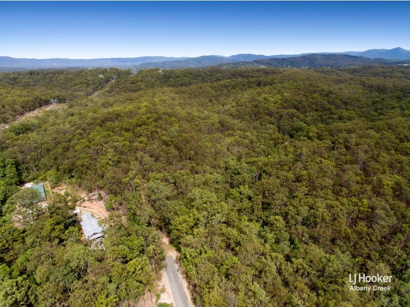 8 Cashs Road, Cashmere QLD 4500