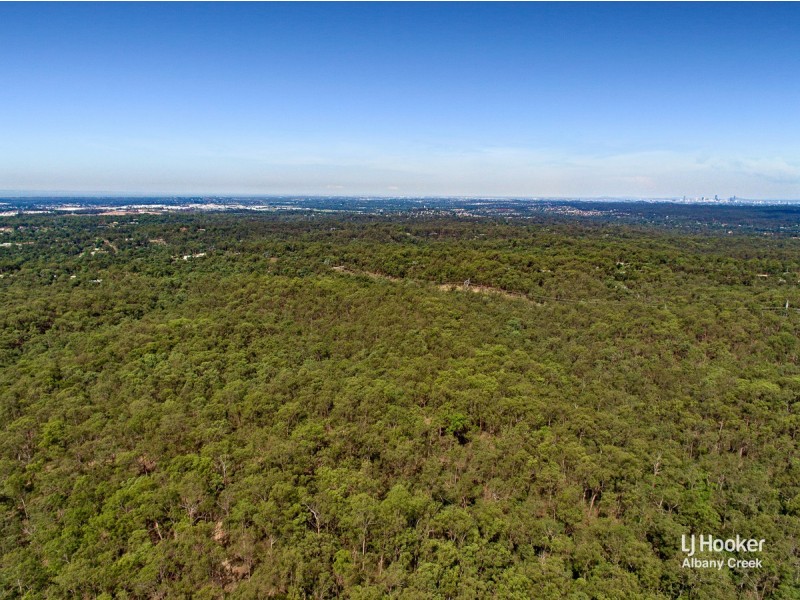 8 Cashs Road, Cashmere QLD 4500