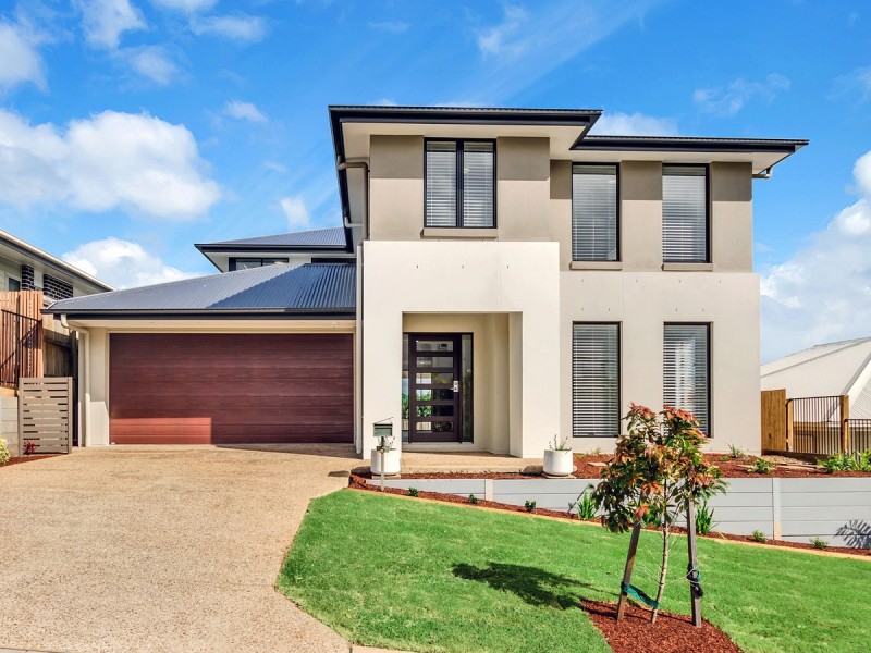 5 Beazley Circuit, Bridgeman Downs QLD 4035