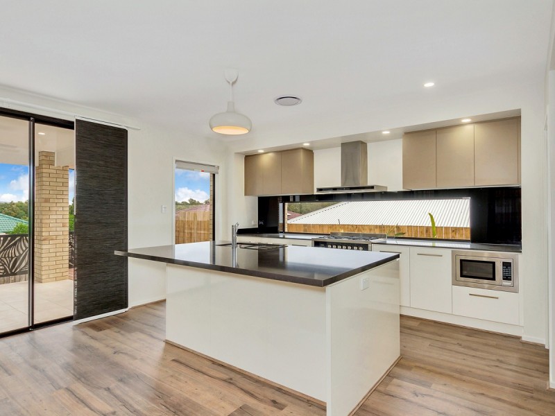 5 Beazley Circuit, Bridgeman Downs QLD 4035