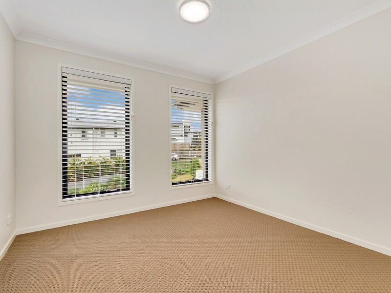 5 Beazley Circuit, Bridgeman Downs QLD 4035