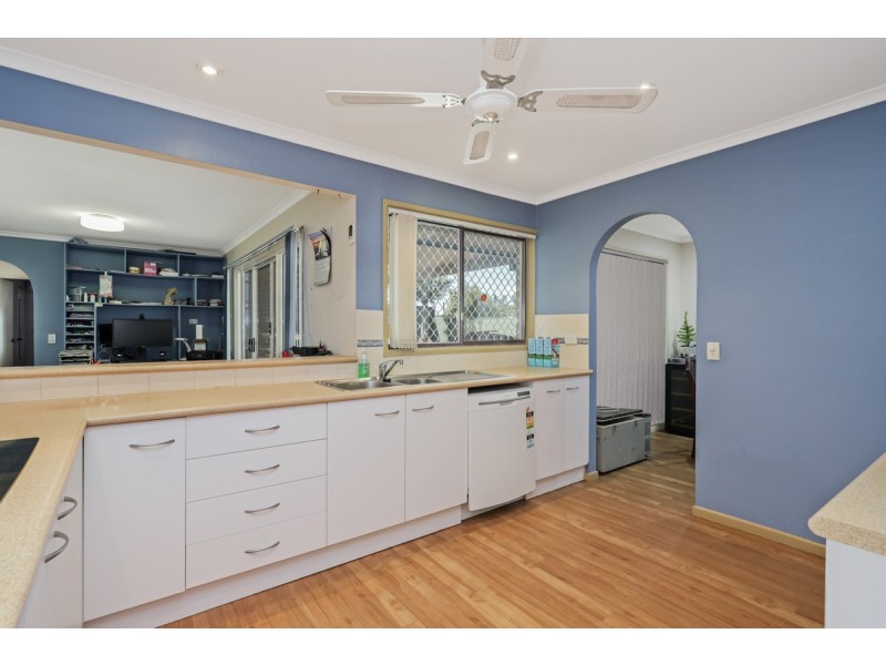 4 Calypso Court, Eatons Hill QLD 4037