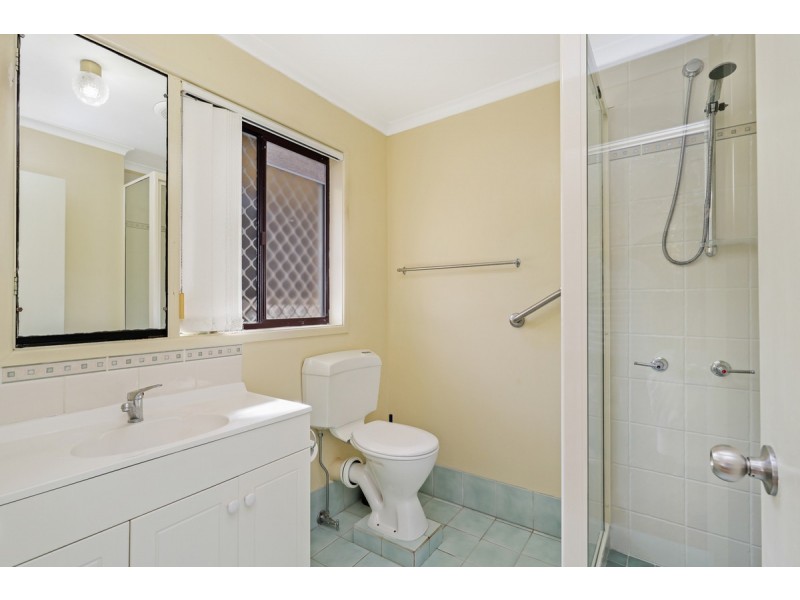 4 Calypso Court, Eatons Hill QLD 4037