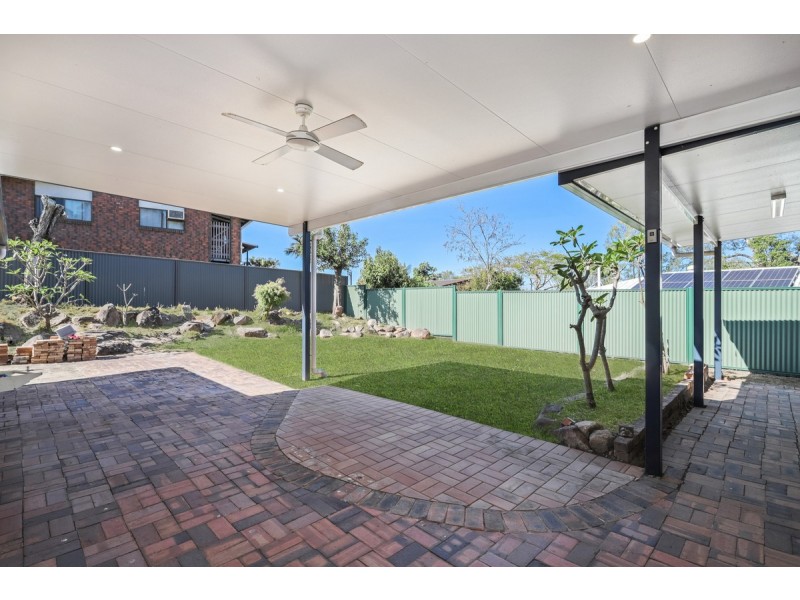 4 Calypso Court, Eatons Hill QLD 4037