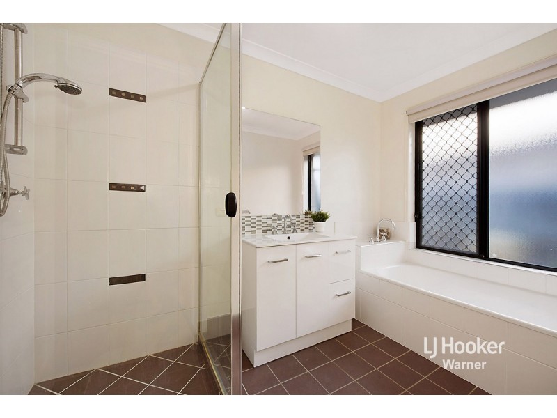 95 Kurrajong Drive, Warner QLD 4500