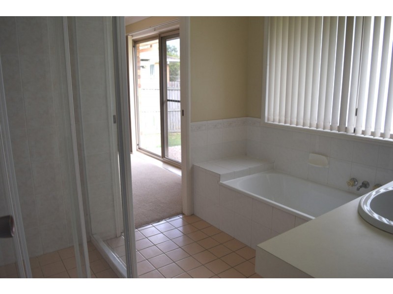 33 Kentwood Drive, Bray Park QLD 4500