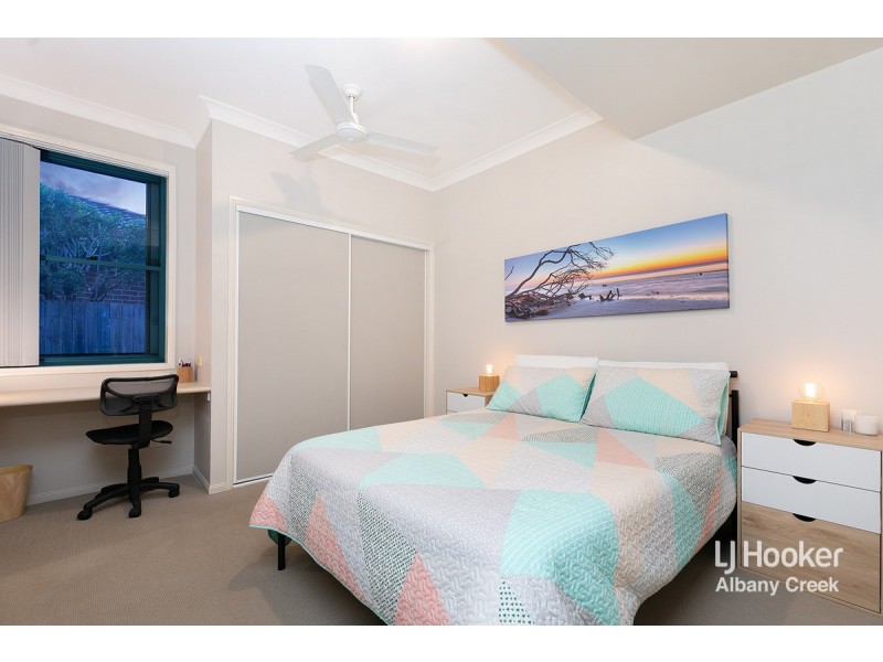 8 Mahogany Drive, Albany Creek QLD 4035
