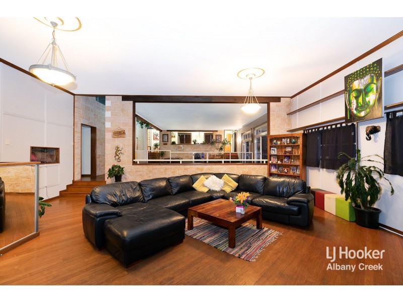 10 Mascotte Court, Eatons Hill QLD 4037